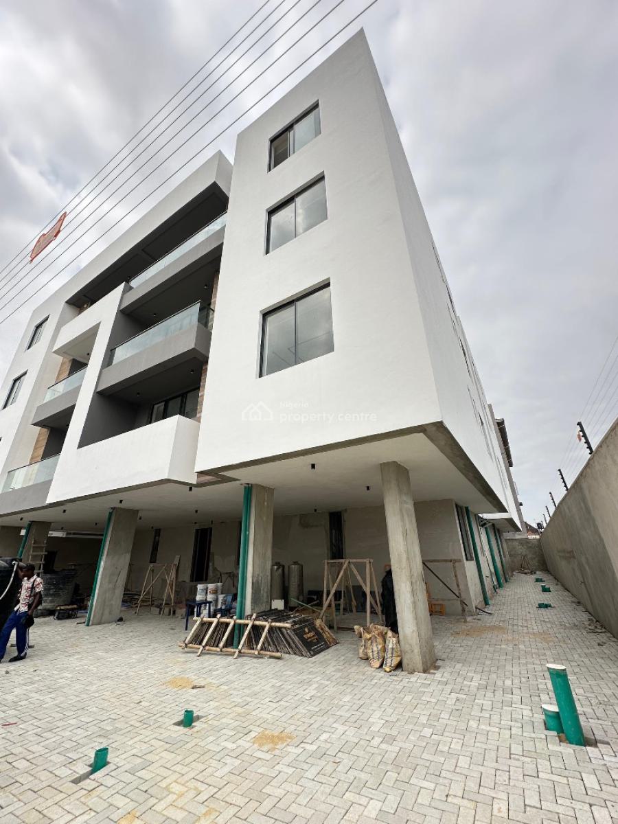 Spacious Luxury 1 Bedroom Apartment with Swimming Pool, Lekki Phase 1, Lekki Phase 1, Lekki, Lagos, Block of Flats for Sale