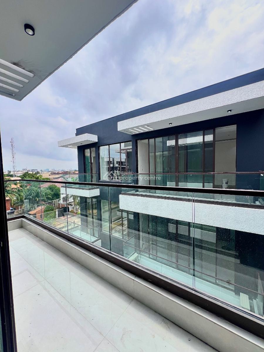 Luxury 3 Bedroom Penthouse with Bq, Gym, Elevator and Swimming Pool., 5mins Off Admiralty Way, Lekki Phase One, Lekki Phase 1, Lekki, Lagos, Flat / Apartment for Rent