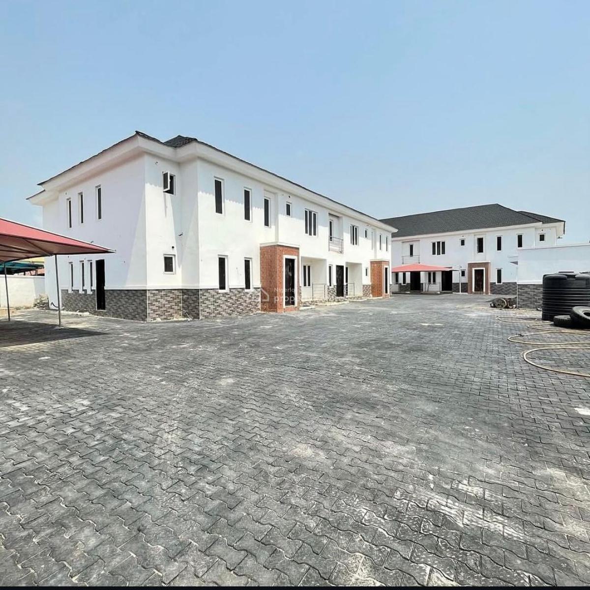 These Lovely Built 1 & 2 Bedroom Apartments, Ologolo,lekki, Ologolo, Lekki, Lagos, Flat / Apartment for Sale