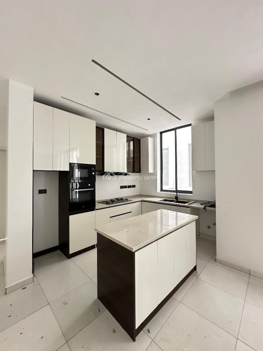 2 Bedroom Apartment in The Heart of Victoria Island, Victoria Island, Victoria Island (vi), Lagos, Block of Flats for Sale