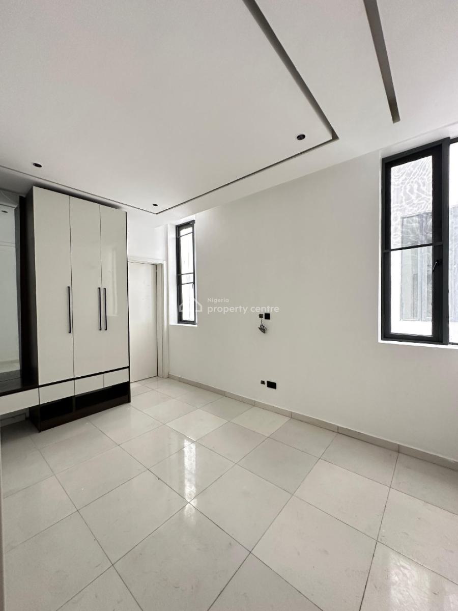 2 Bedroom Apartment in The Heart of Victoria Island, Victoria Island, Victoria Island (vi), Lagos, Block of Flats for Sale