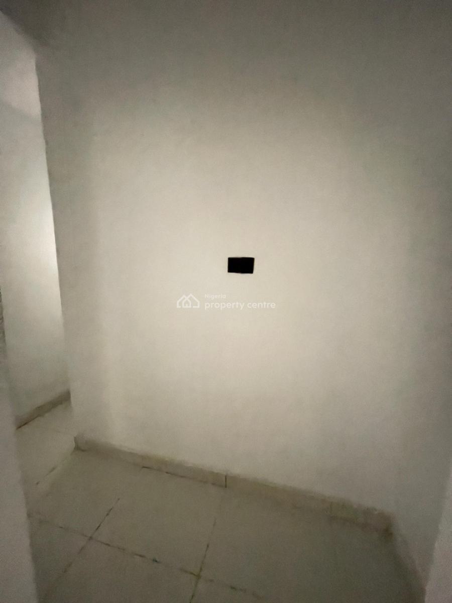 Brand New 1 & 2 Bedroom Apartment, Ologolo,lekki, Ologolo, Lekki, Lagos, Flat / Apartment for Sale