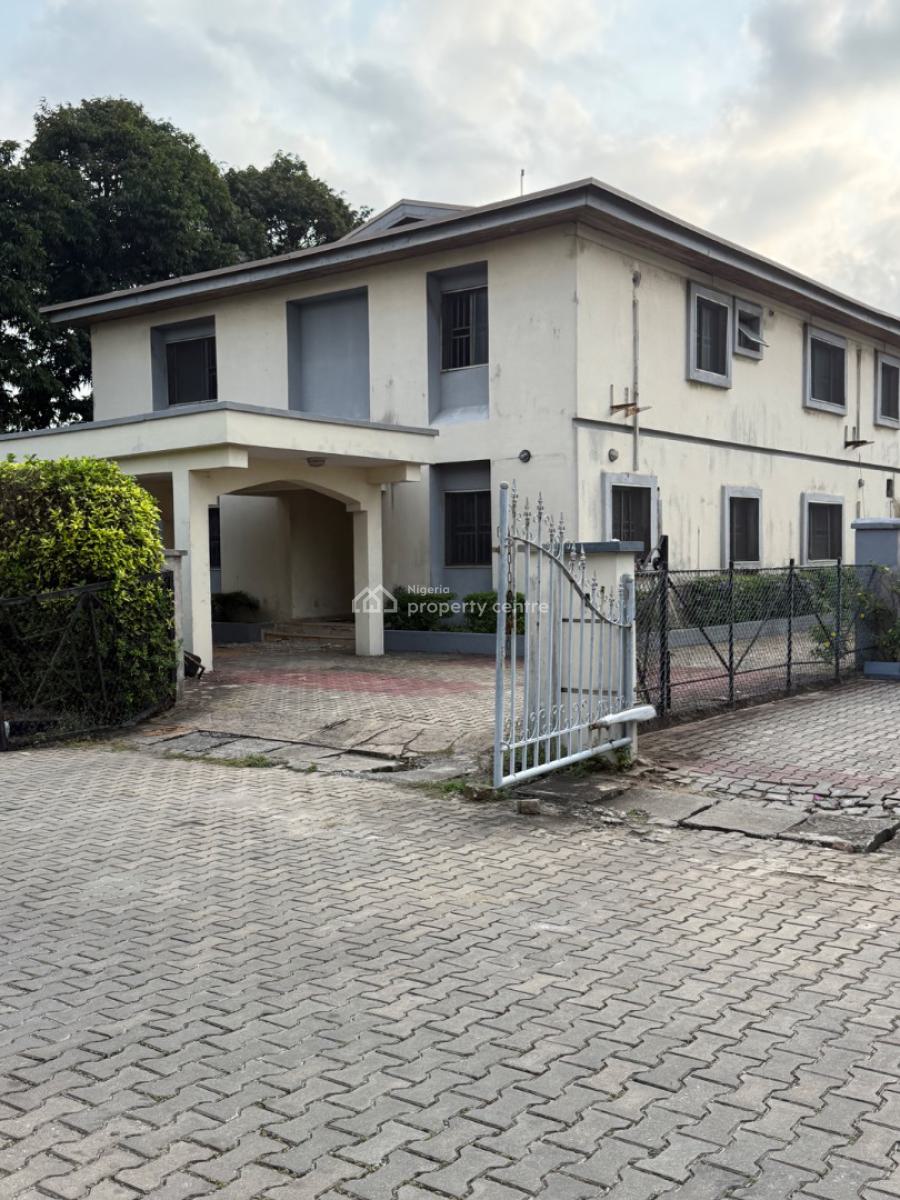 55 Bedroom Fully Detached House in a Well Serviced Estate., Updc Estate, Lekki, Lagos, Detached Duplex for Rent