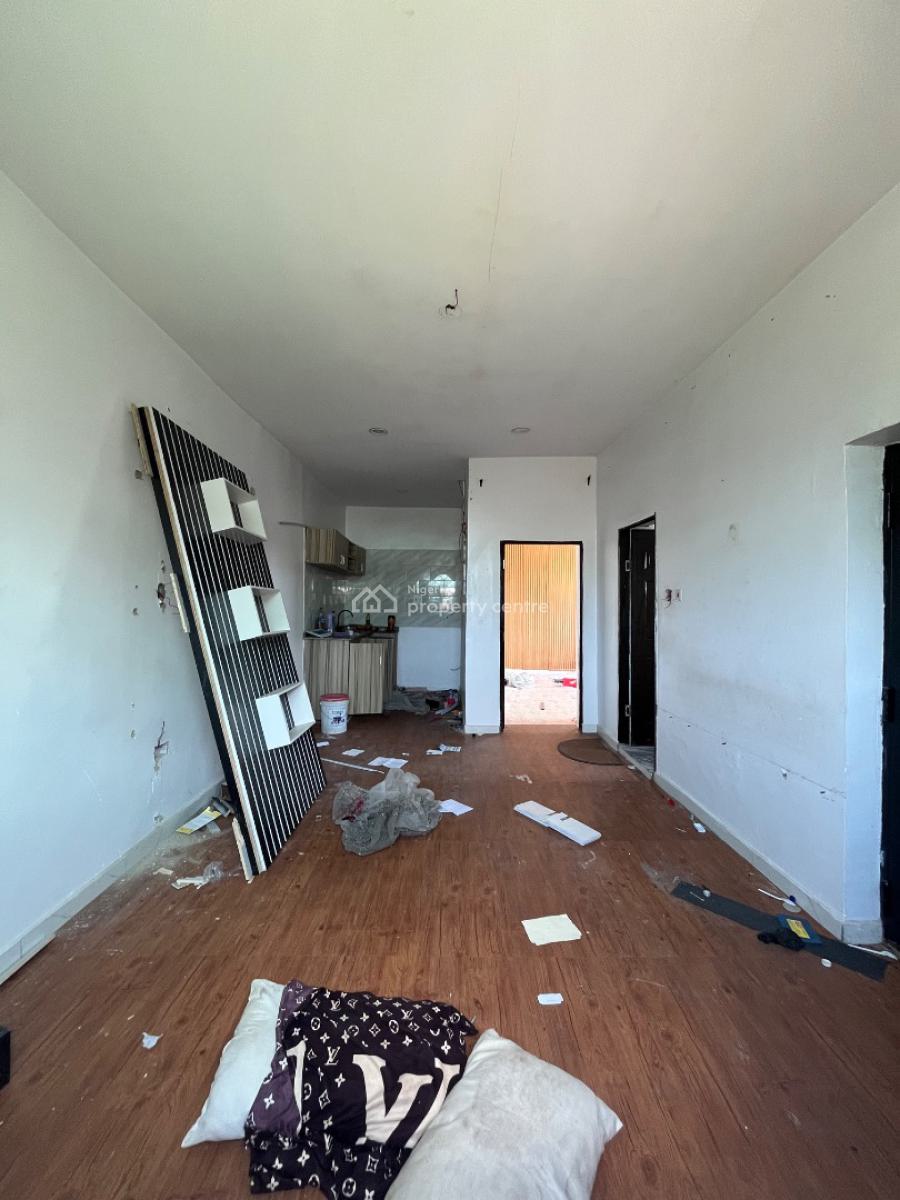 Well Lived Mini Flat Apartment with an Open Plan Kitchen for 1.5m, Baale Street Lafiaji Town Off Orchid Road Lekki Lagos, Lekki, Lagos, Mini Flat (room and Parlour) for Rent