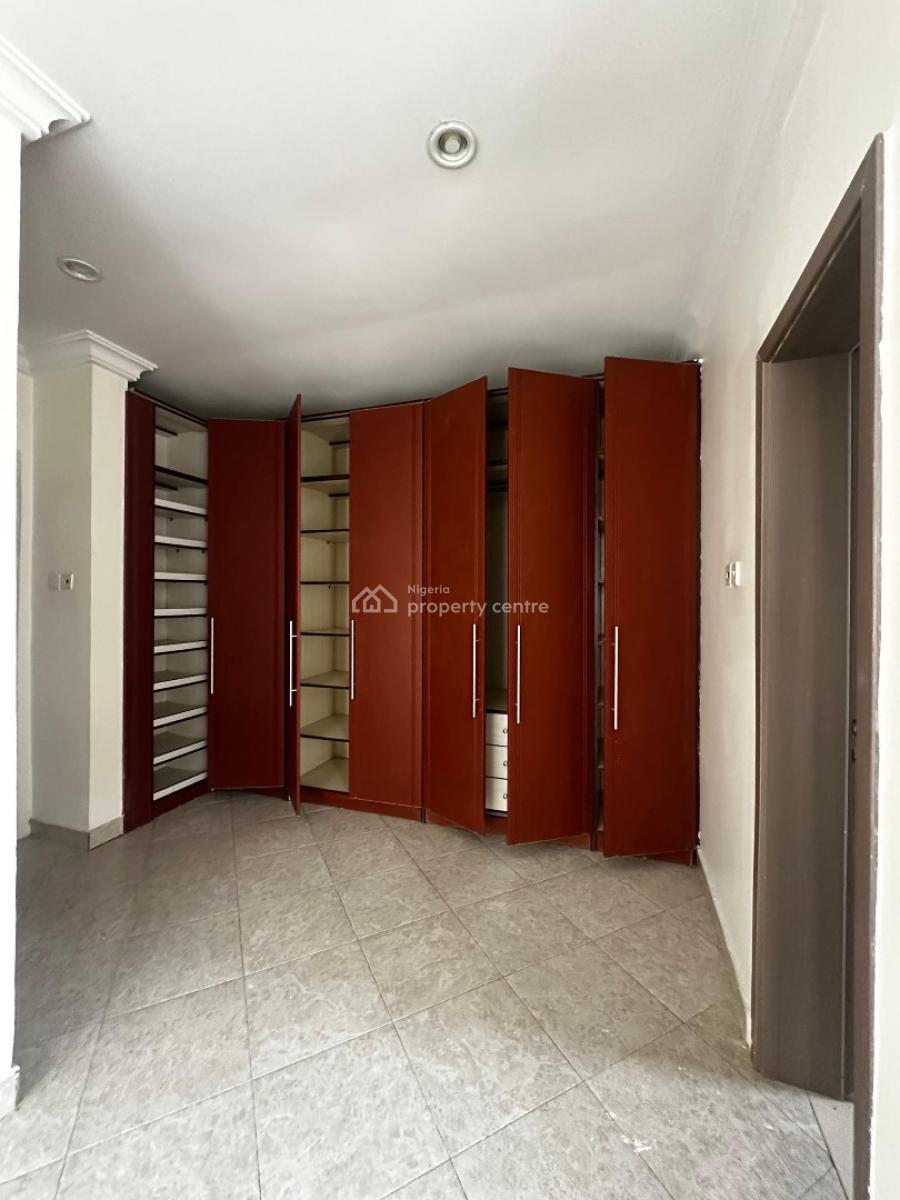 Newly Renovated 3-bedroom Apartments with Pool and Gym, Ikoyi, Lagos, Flat / Apartment for Rent