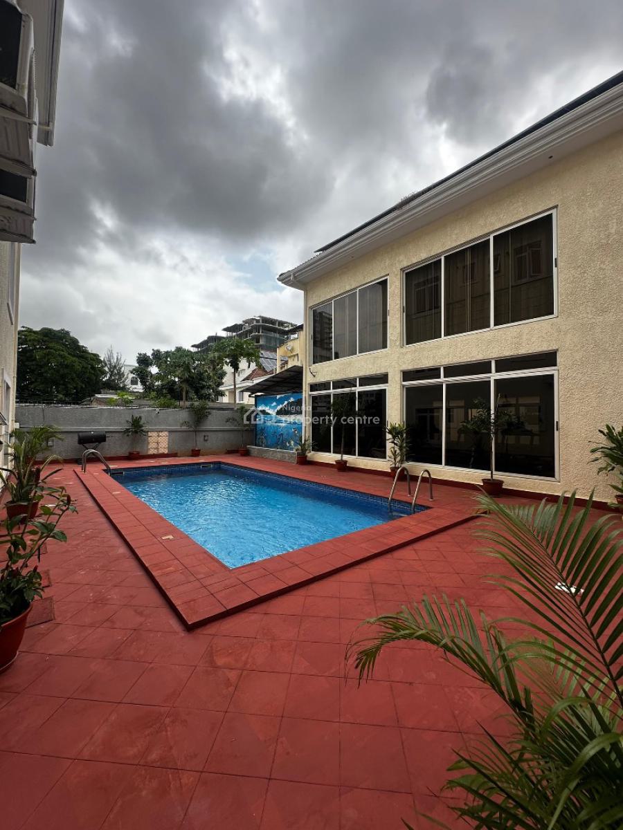 Newly Renovated 3-bedroom Apartments with Pool and Gym, Ikoyi, Lagos, Flat / Apartment for Rent