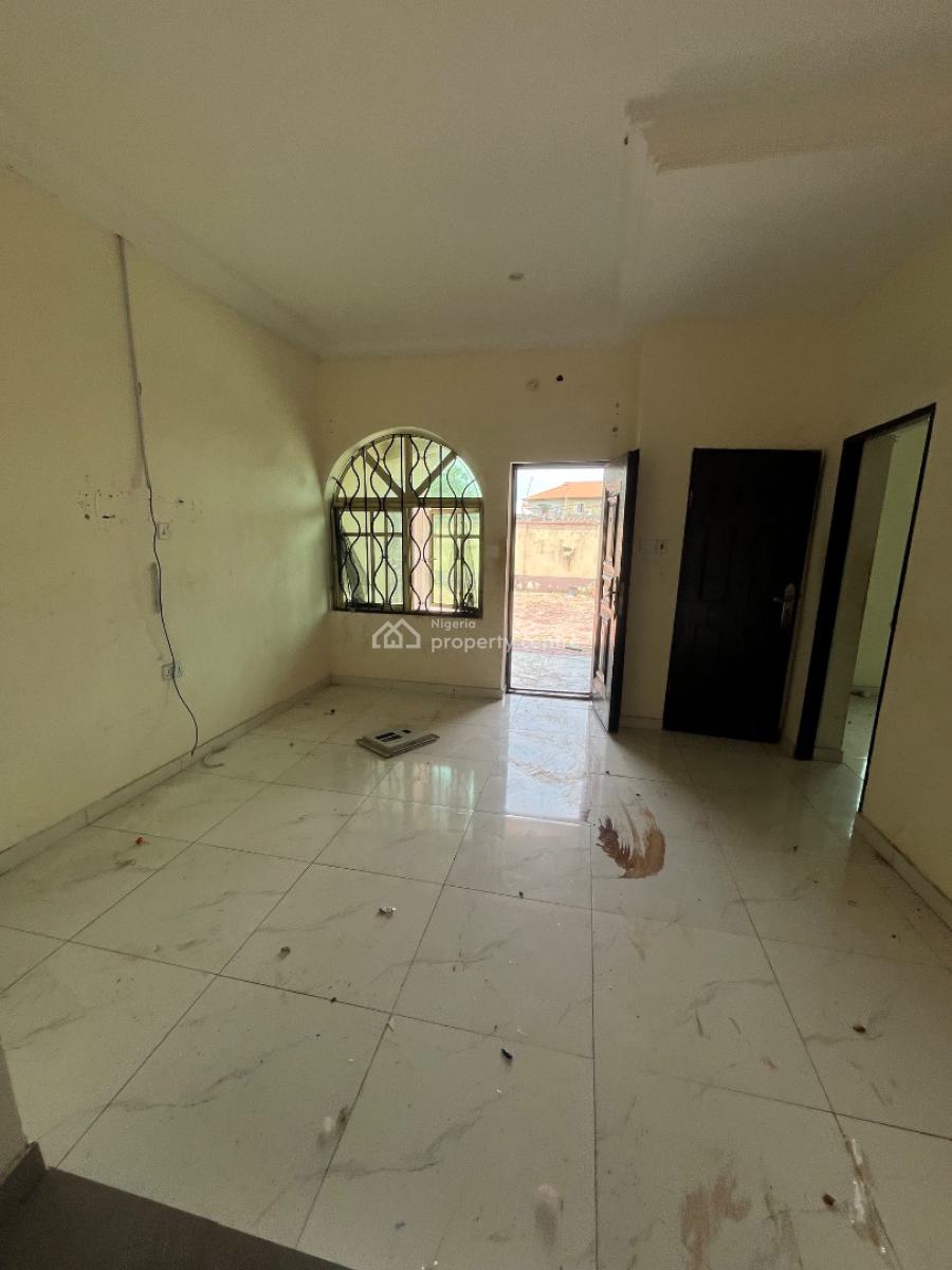 2 Bedroom Flat Apartment, Lafiaji Roundabout Off Orchid Road, Lekki, Lagos, Flat / Apartment for Rent
