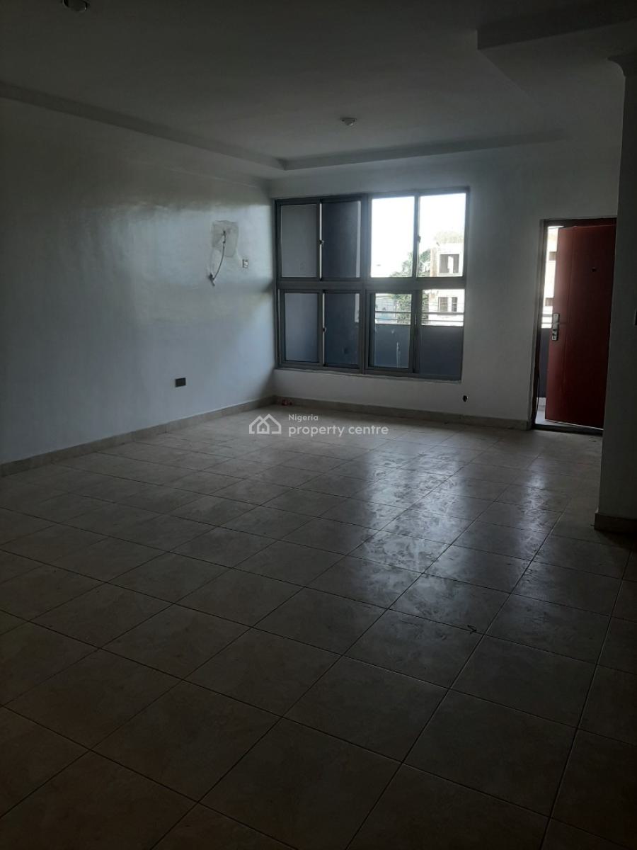 Self-compound and Self-serviced 5 Bedroom Townhouse Terraced, Lekki Phase 1, Lekki, Lagos, Terraced Duplex for Rent