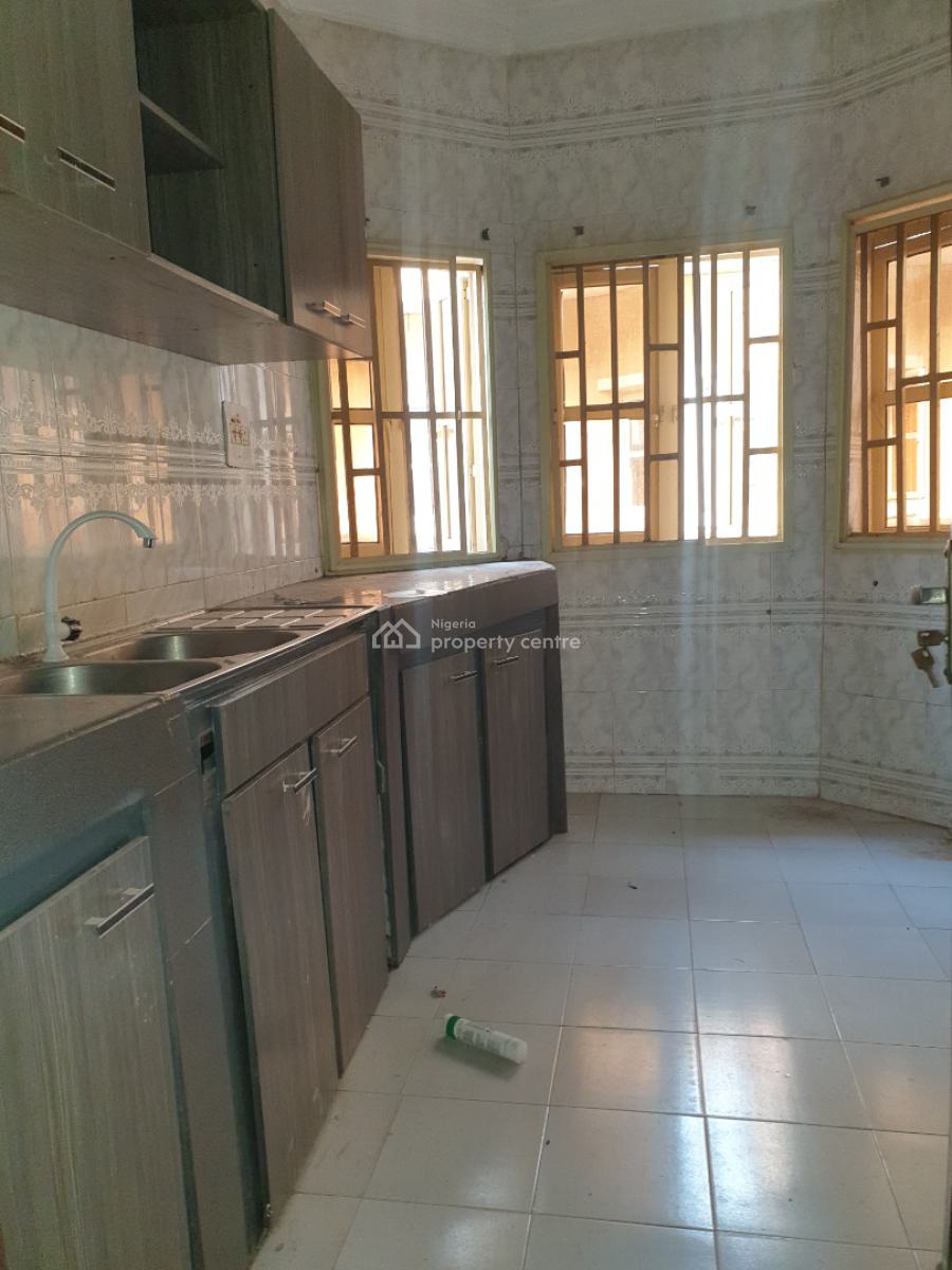 Spacious 3bedroom Flat, Idado Estate, Lekki, Lagos, Flat / Apartment for Rent