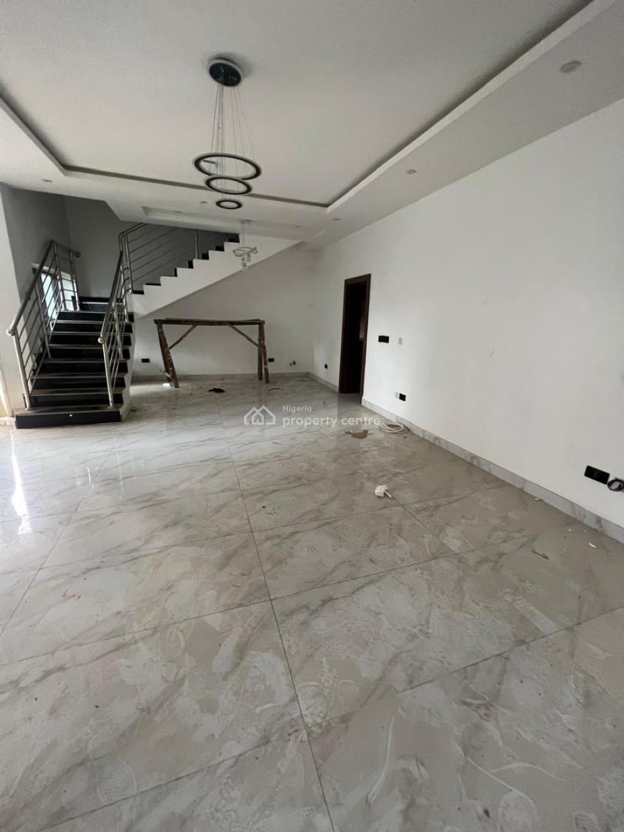 4-bedroom Terrace in Abuja, Asokoro District, Abuja, House for Rent