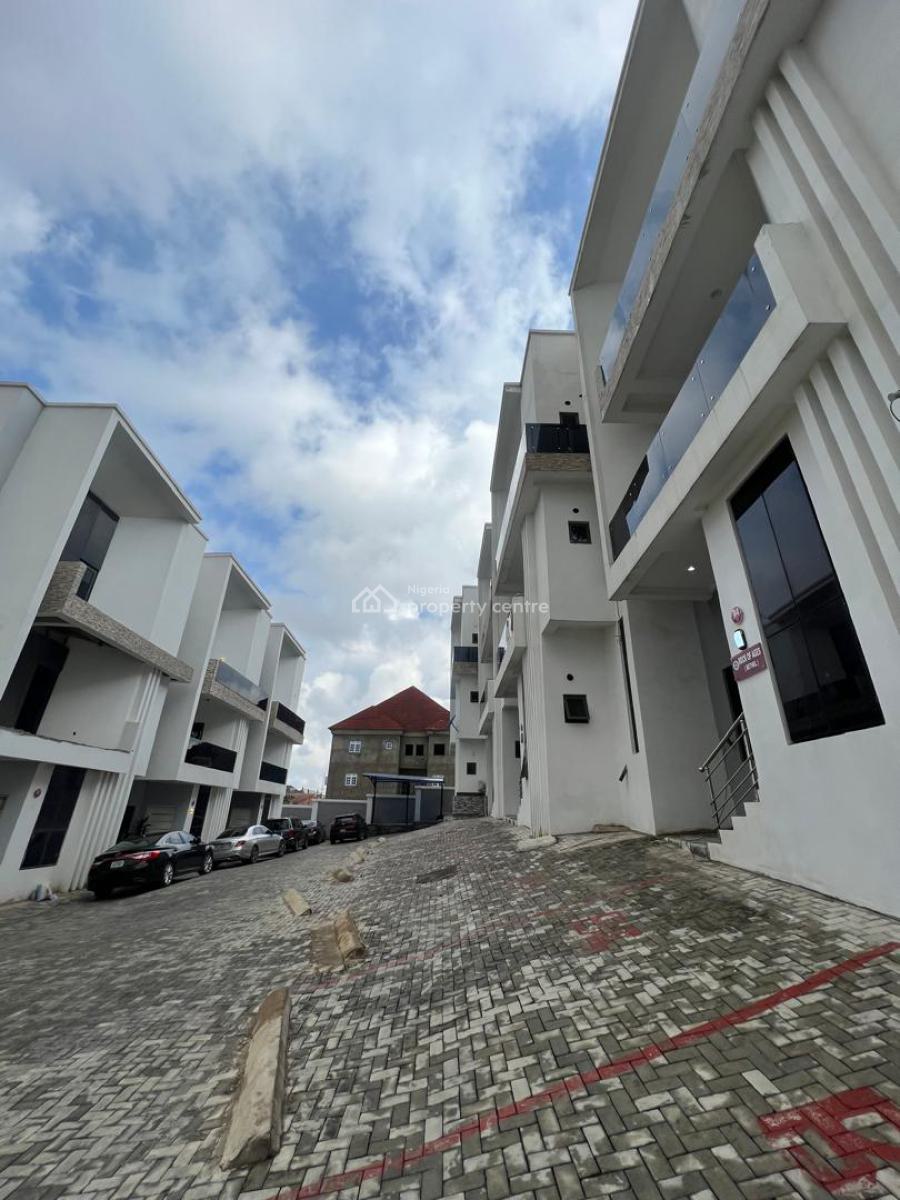 4-bedroom Terrace in Abuja, Asokoro District, Abuja, House for Rent