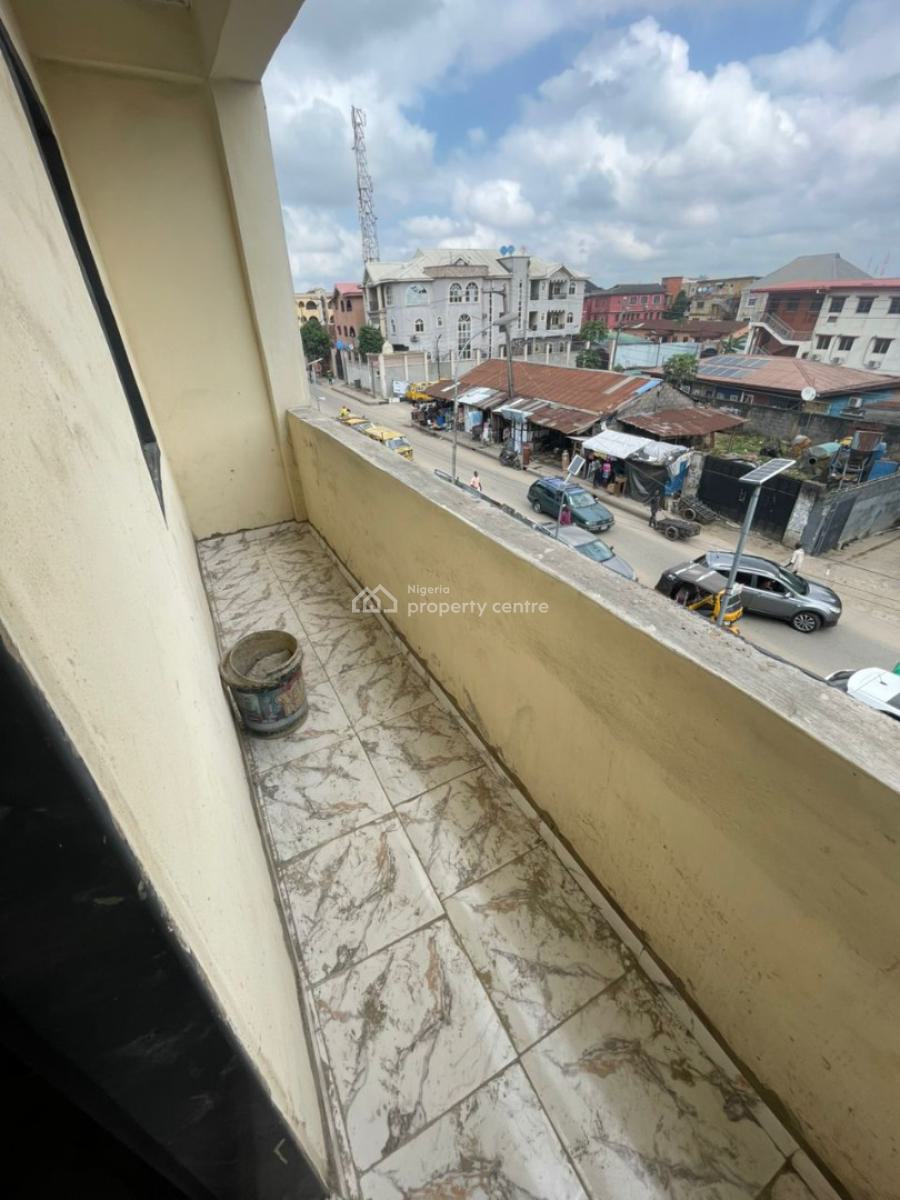 Standard and Spacious 2 Bedroom Flat, Adekunle, Yaba, Lagos, Flat / Apartment for Rent
