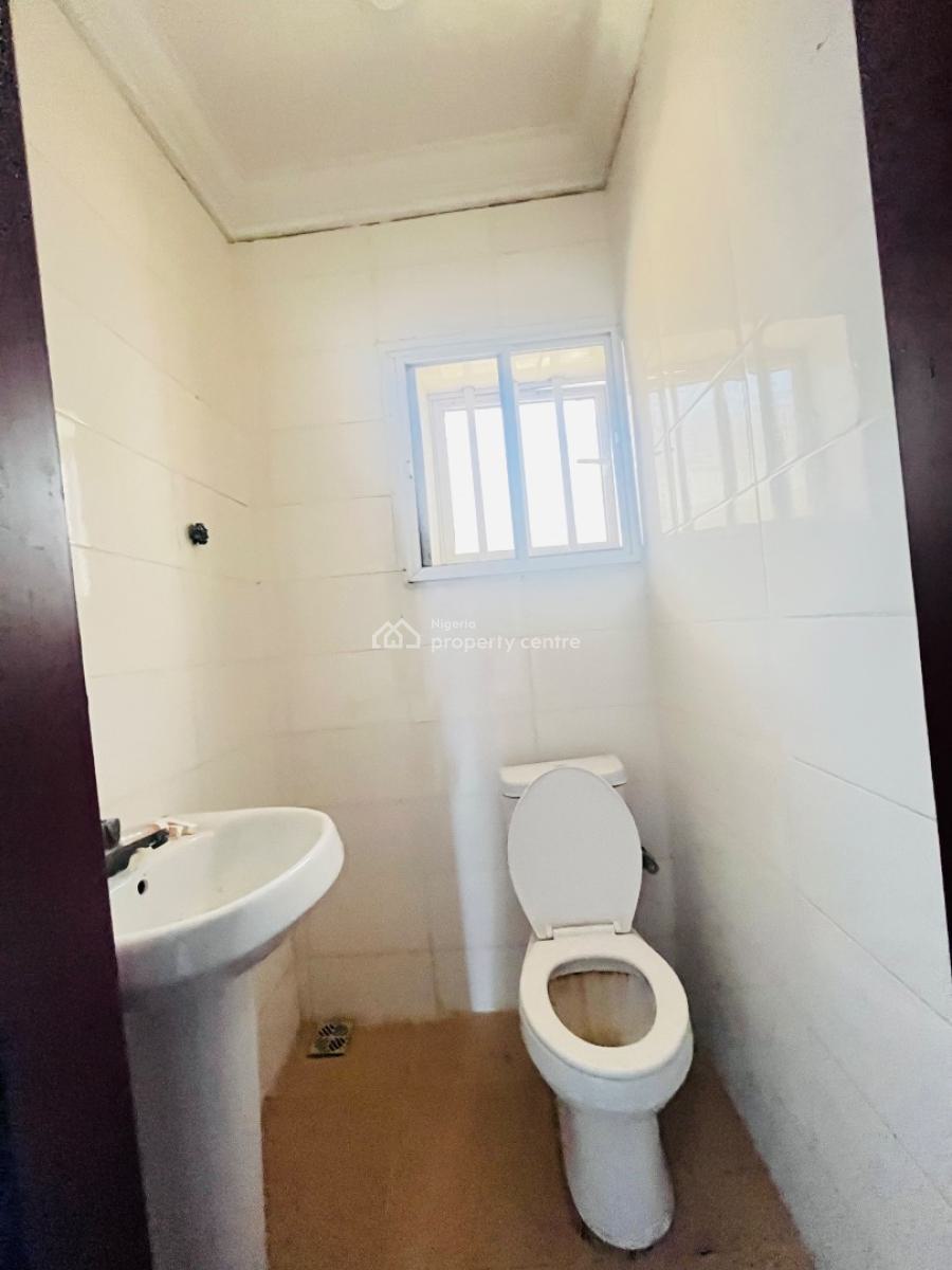 Well Maintained 3 Bedroom Flat, Opposite Buena Vista Estate Orchid Road, Lekki, Lagos, Flat / Apartment for Rent