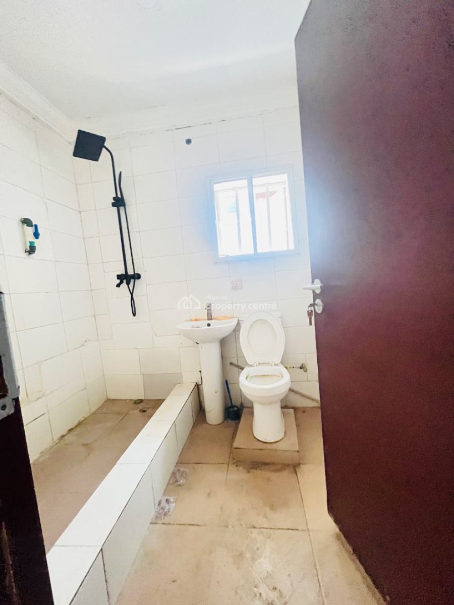 Well Maintained 3 Bedroom Flat, Opposite Buena Vista Estate Orchid Road, Lekki, Lagos, Flat / Apartment for Rent