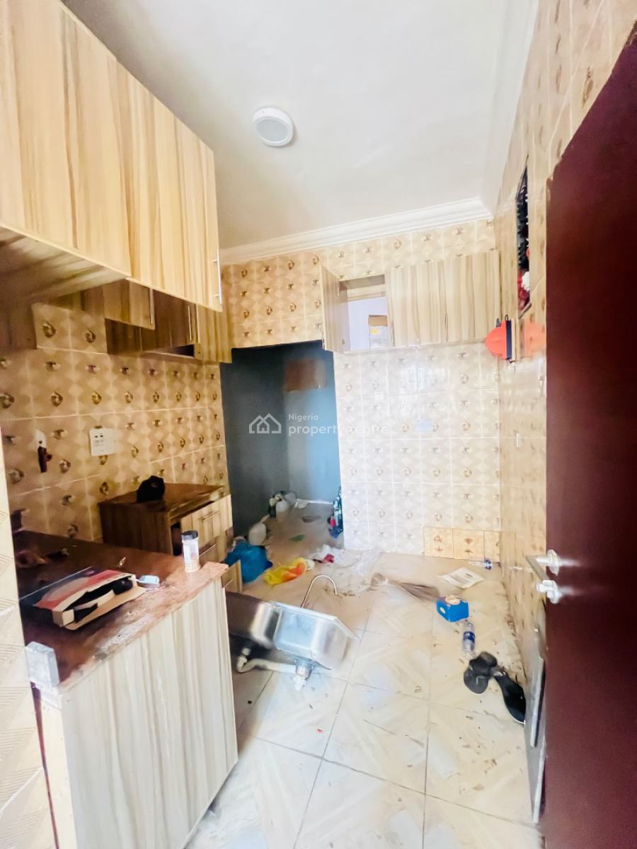 Well Maintained 3 Bedroom Flat, Opposite Buena Vista Estate Orchid Road, Lekki, Lagos, Flat / Apartment for Rent