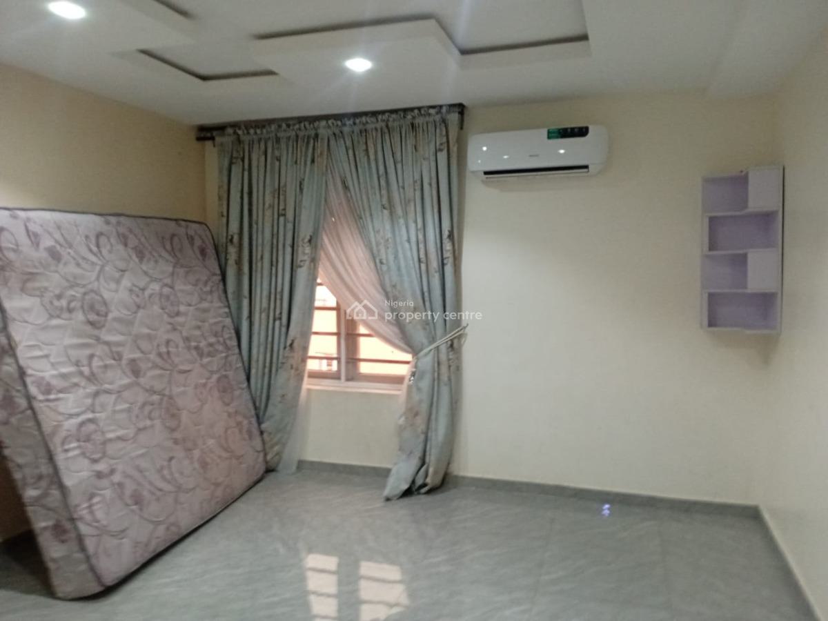 Standard 4-bedroom Partly Furnished Terrace Duplex, Guzape District, Abuja, Terraced Duplex for Rent
