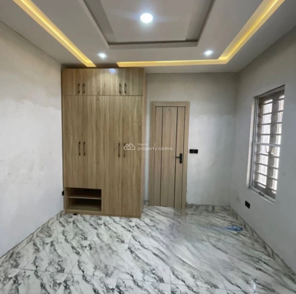 Upscale 3 Bedroom Penthouse (serviced), Off Freedom Way, Lekki Phase 1, Lekki, Lagos, Flat / Apartment for Rent