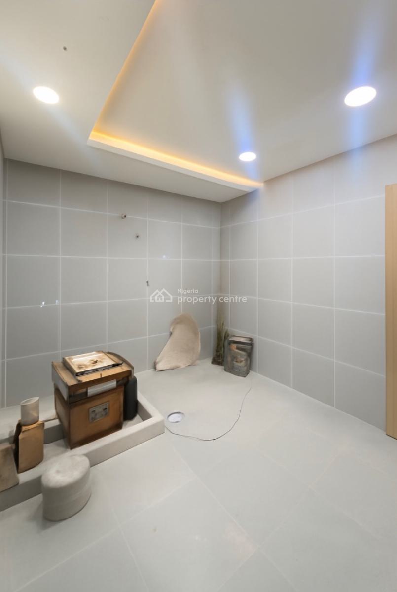 Upscale 3 Bedroom Penthouse (serviced), Off Freedom Way, Lekki Phase 1, Lekki, Lagos, Flat / Apartment for Rent