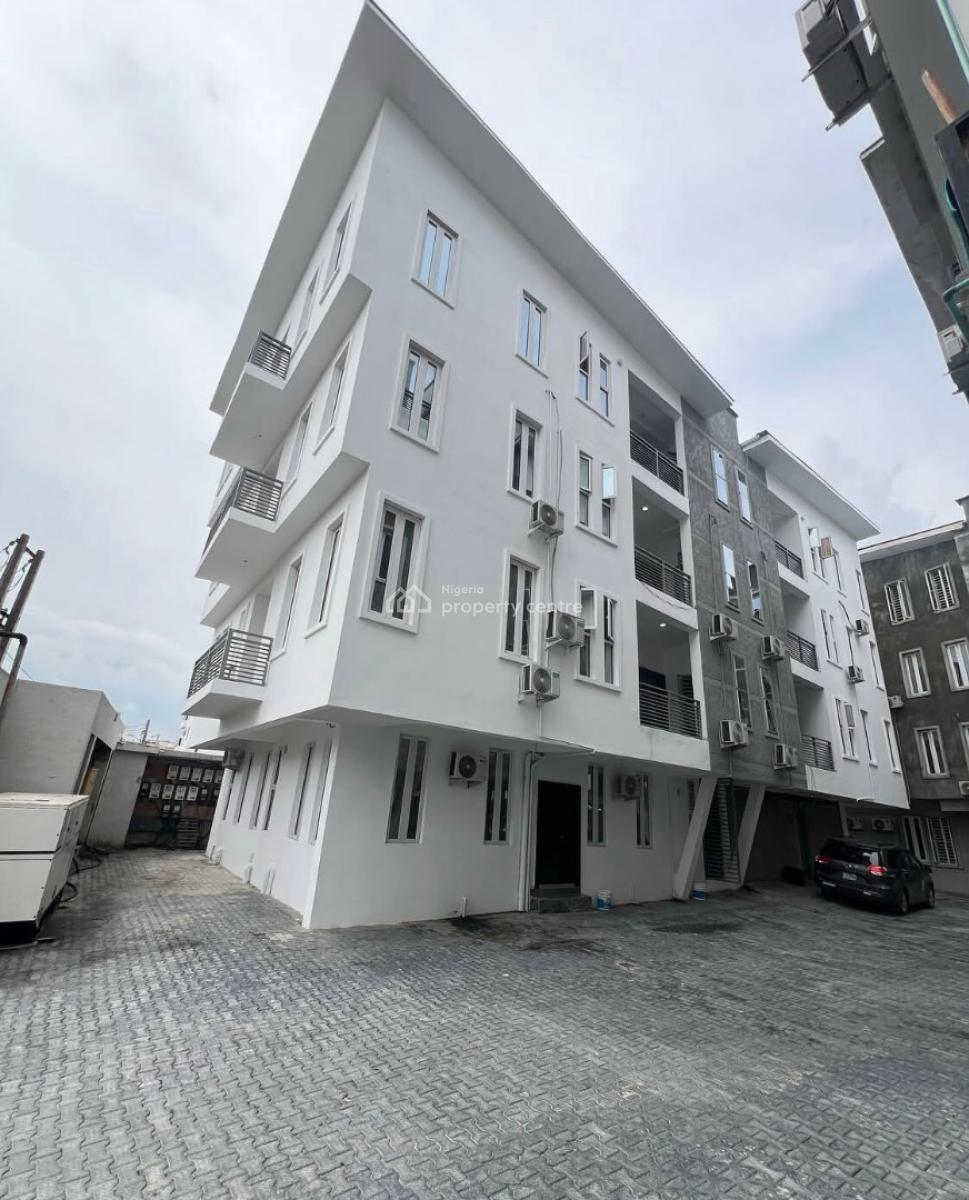 Upscale 3 Bedroom Penthouse (serviced), Off Freedom Way, Lekki Phase 1, Lekki, Lagos, Flat / Apartment for Rent