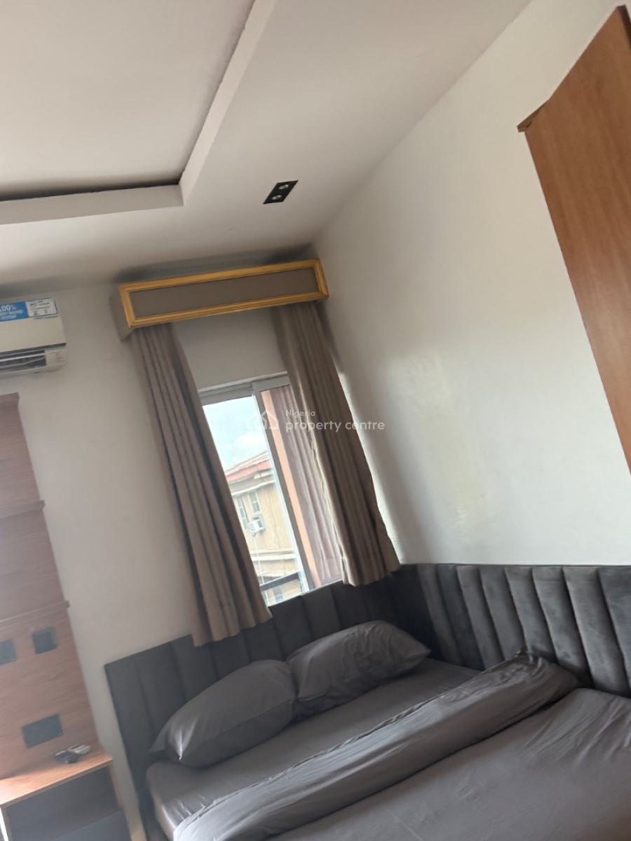 Luxury for Less Studio Room., Jibowu, Yaba, Lagos, Self Contain (single Rooms) Short Let