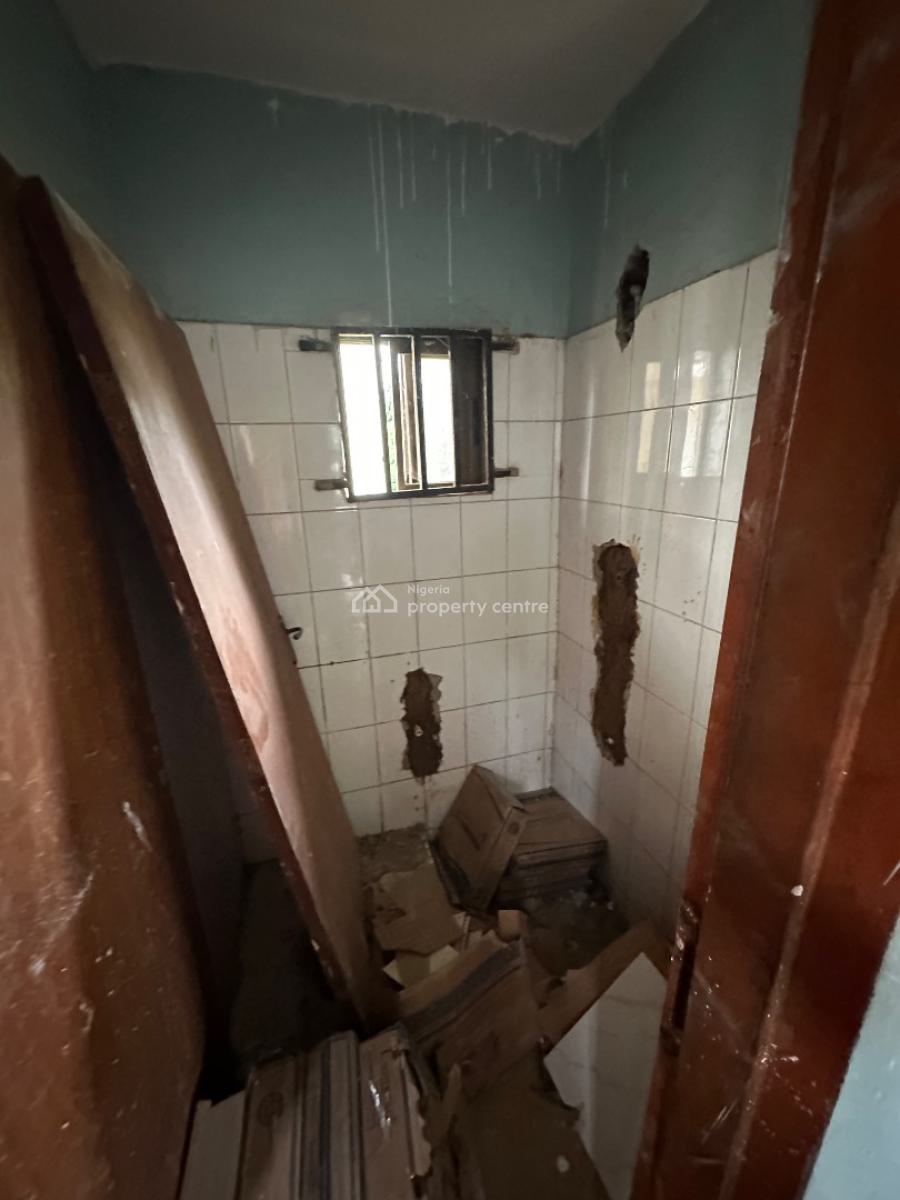 a Standard One Room Self Contain Apartment in a Nice Environment, Around Crush Cafe 1st Avenue, Gwarinpa, Abuja, Self Contain (single Rooms) for Rent