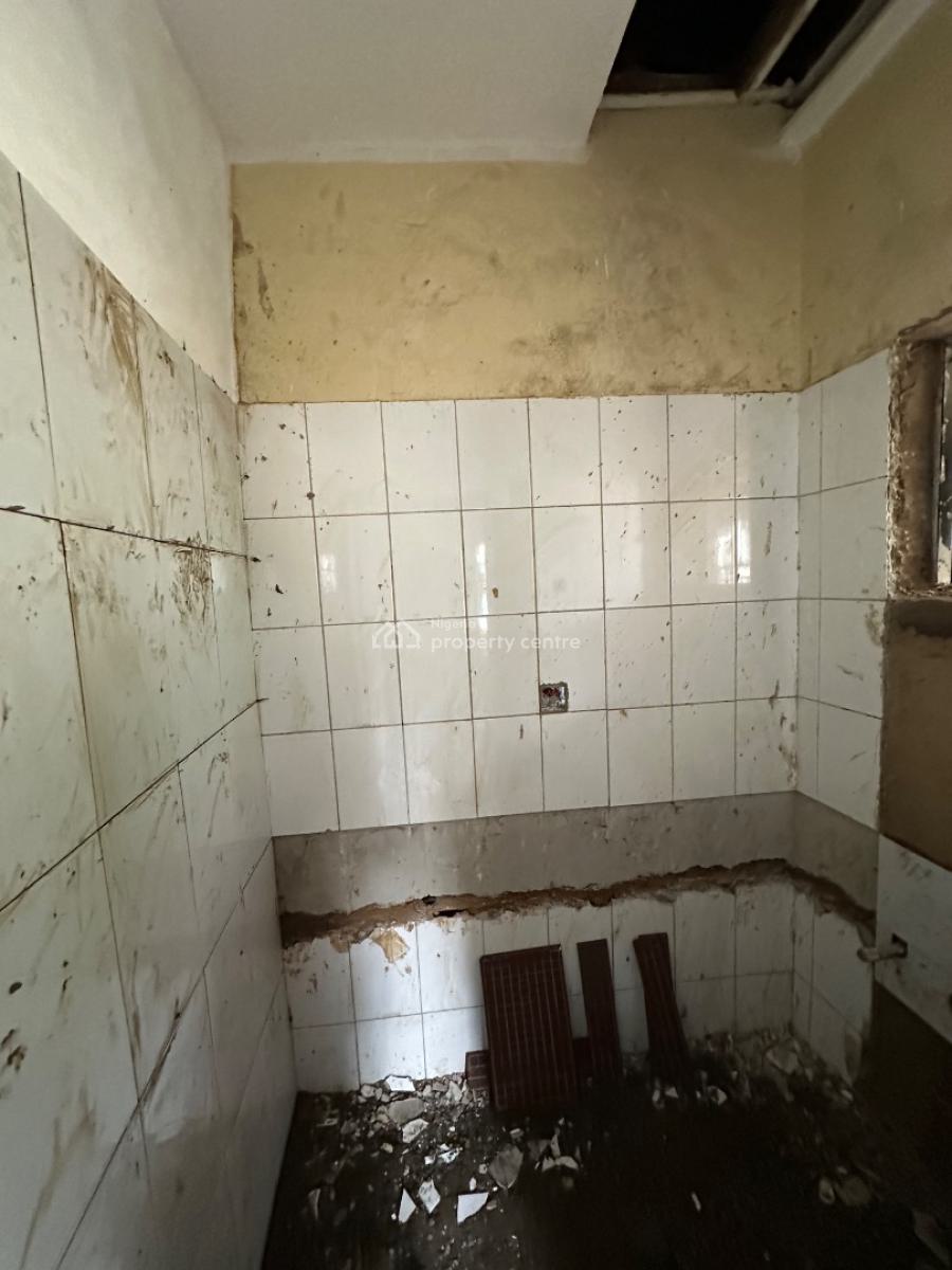 a Standard One Room Self Contain Apartment in a Nice Environment, Around Crush Cafe 1st Avenue, Gwarinpa, Abuja, Self Contain (single Rooms) for Rent