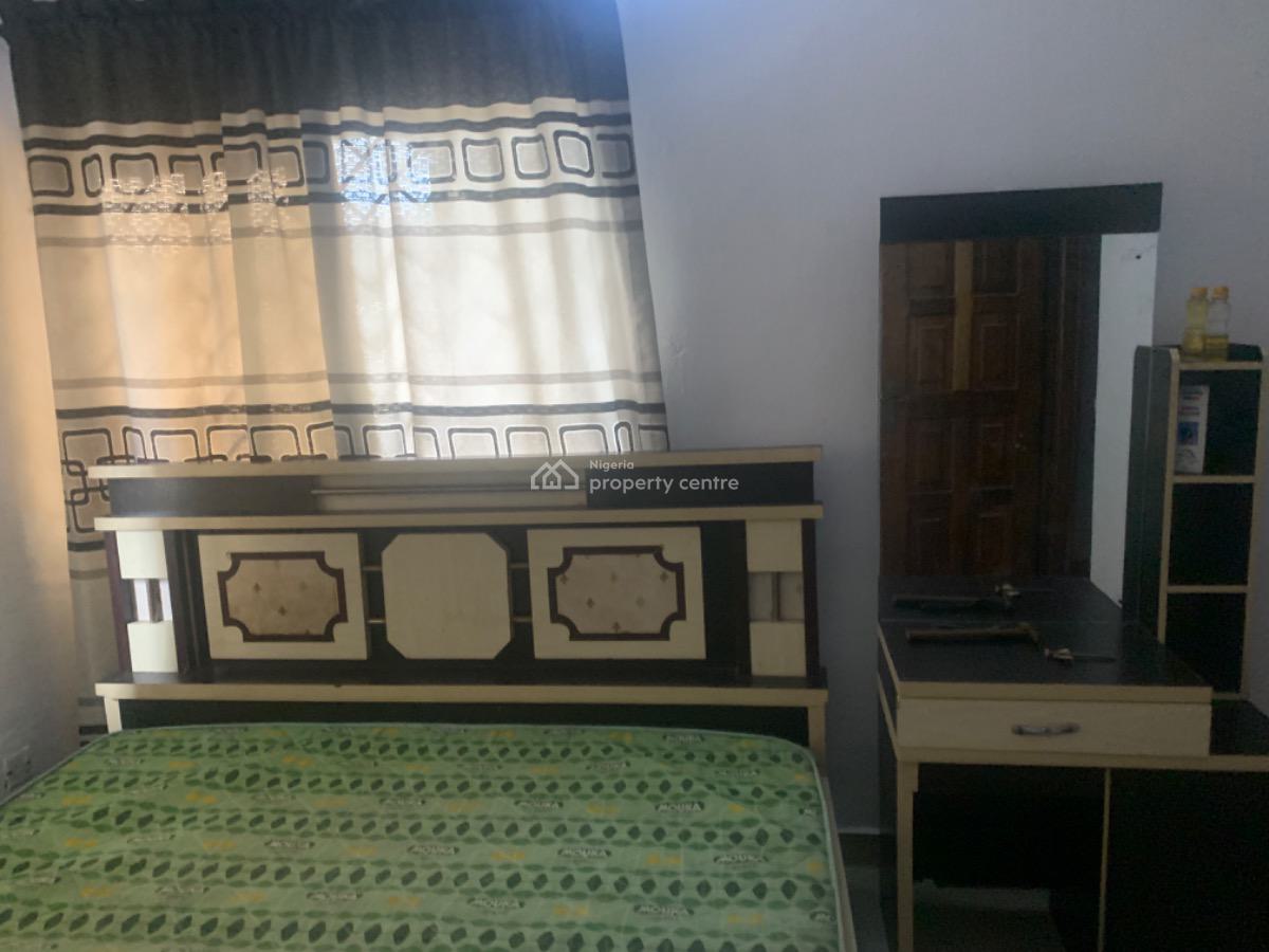 Room Available Weekly, Ado Road, Ajah, Lagos, Flat / Apartment Short Let