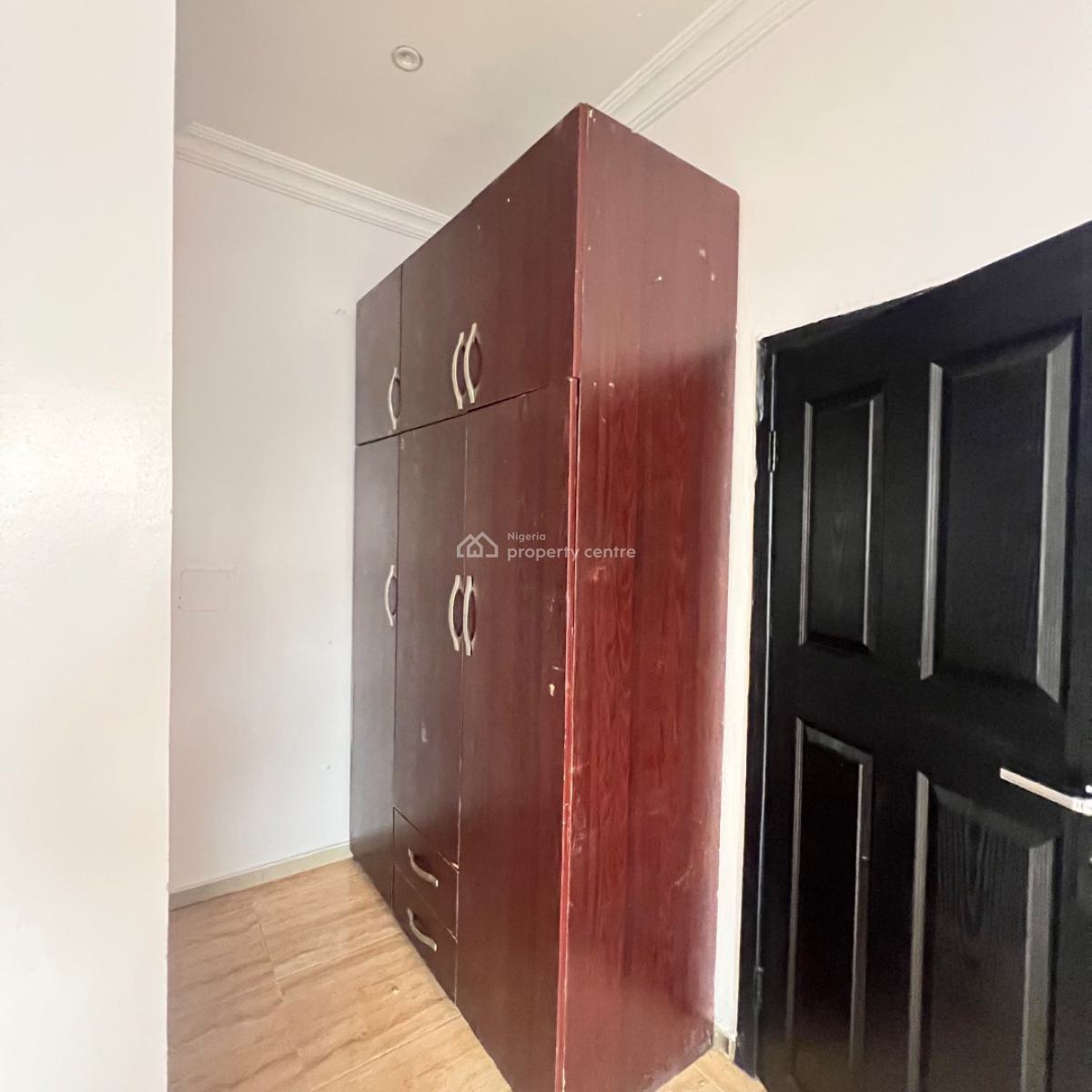 Studio- En-suite Room, Osapa, Lekki, Lagos, Flat / Apartment for Rent