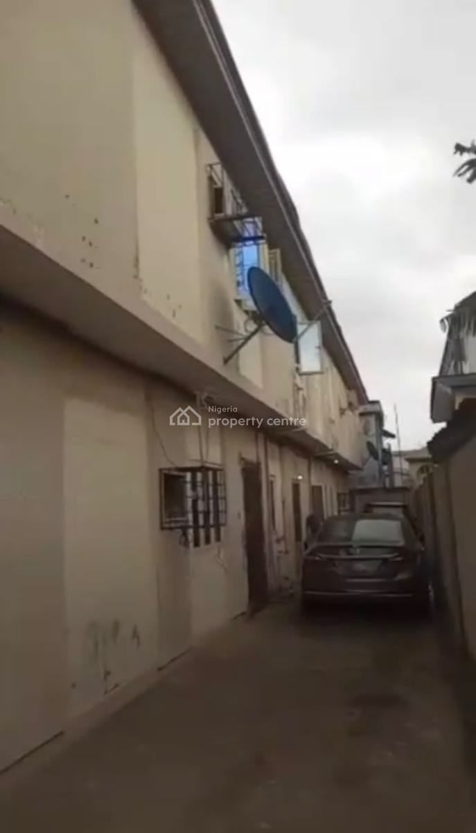 a Sharp  and Very Standard Block of 4 Flats, Ijesha, Surulere, Lagos, Block of Flats for Sale