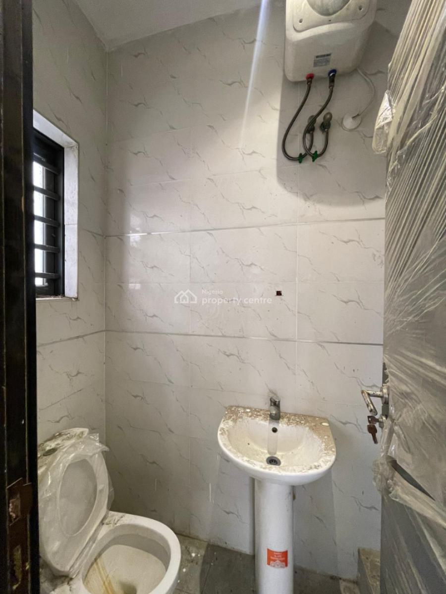 Shared Apartment Downstairs, Ologolo, Lekki, Lagos, Self Contain (single Rooms) for Rent