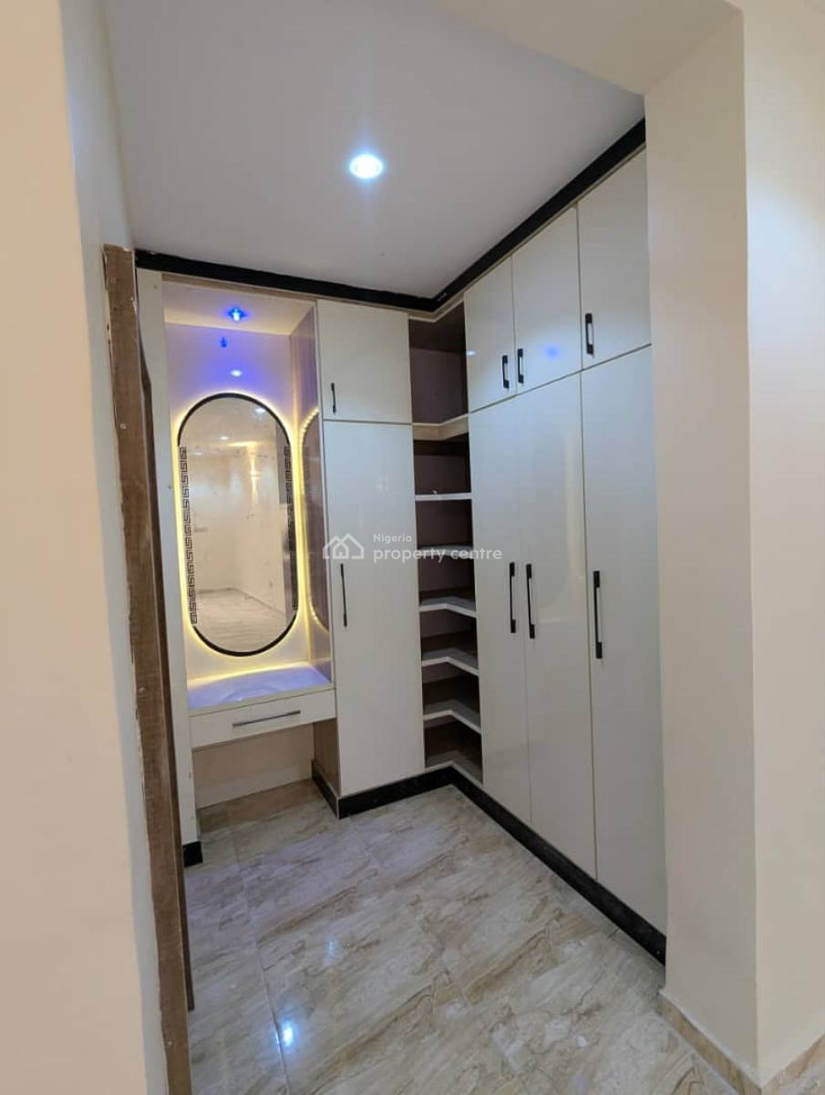 Spacious 5 Bedroom Semi-detached Duplex with Bq, Life Camp, Abuja, Semi-detached Duplex for Rent