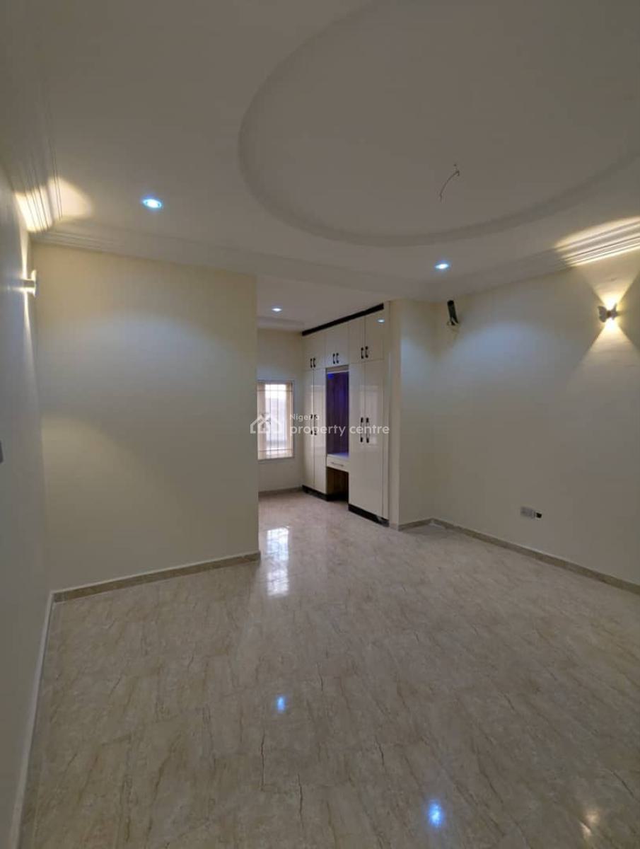 Spacious 5 Bedroom Semi-detached Duplex with Bq, Life Camp, Abuja, Semi-detached Duplex for Rent