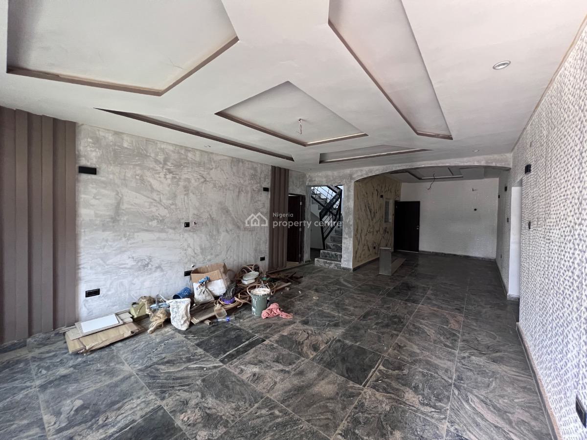 5bedroom with Bq, Gwarimpa Extension, Karsana, Abuja, Flat / Apartment for Sale