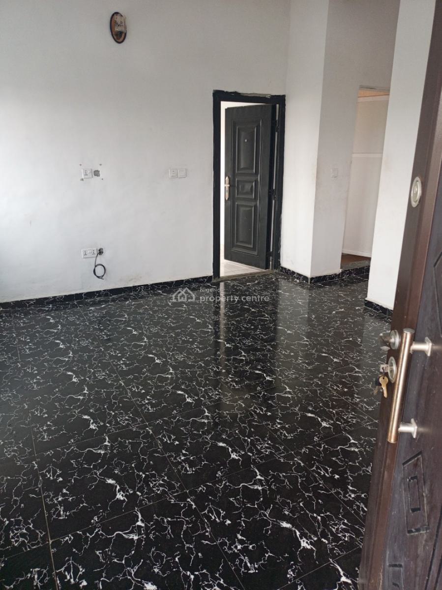 Beautiful Mini Flat, Upstairs, Off Mobil, Ilaje, Ajah, Lagos, Mini Flat (room and Parlour) for Rent
