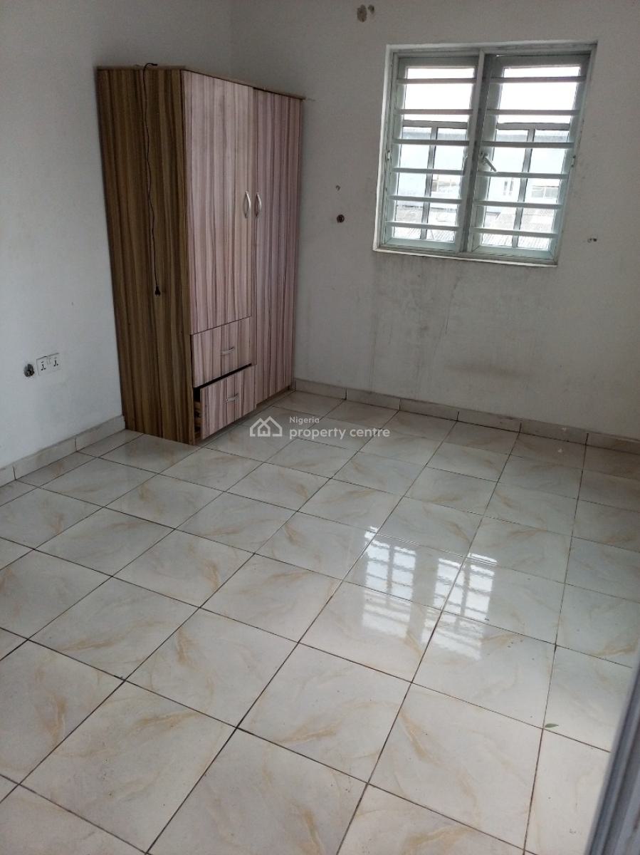 Beautiful Mini Flat, Upstairs, Off Mobil, Ilaje, Ajah, Lagos, Mini Flat (room and Parlour) for Rent