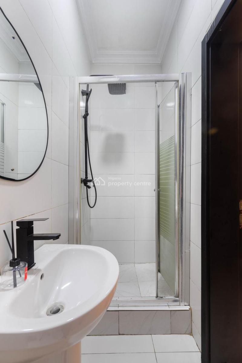 Luxury Two Bedroom with Snooker Board, Admiralty, Lekki Phase 1, Lekki, Lagos, Flat / Apartment Short Let