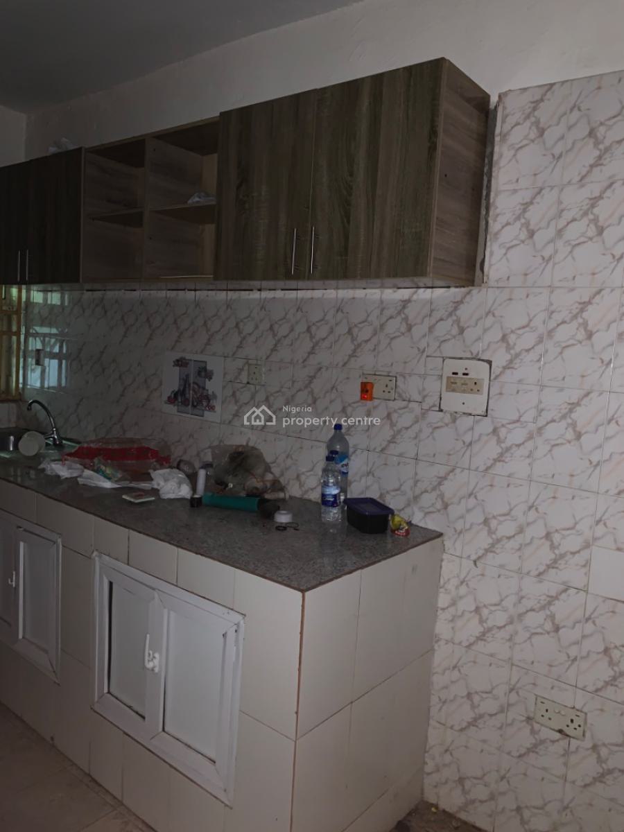 Luxury 3 Bedroom Flat, Gra Phase 1, Magodo, Lagos, Flat / Apartment for Rent