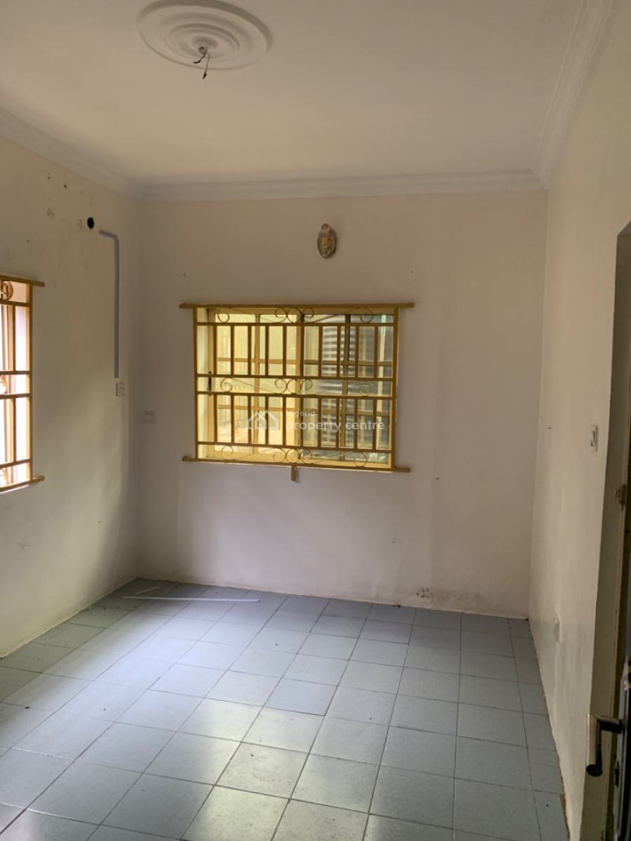 Luxury 3 Bedroom Flat, Gra Phase 1, Magodo, Lagos, Flat / Apartment for Rent