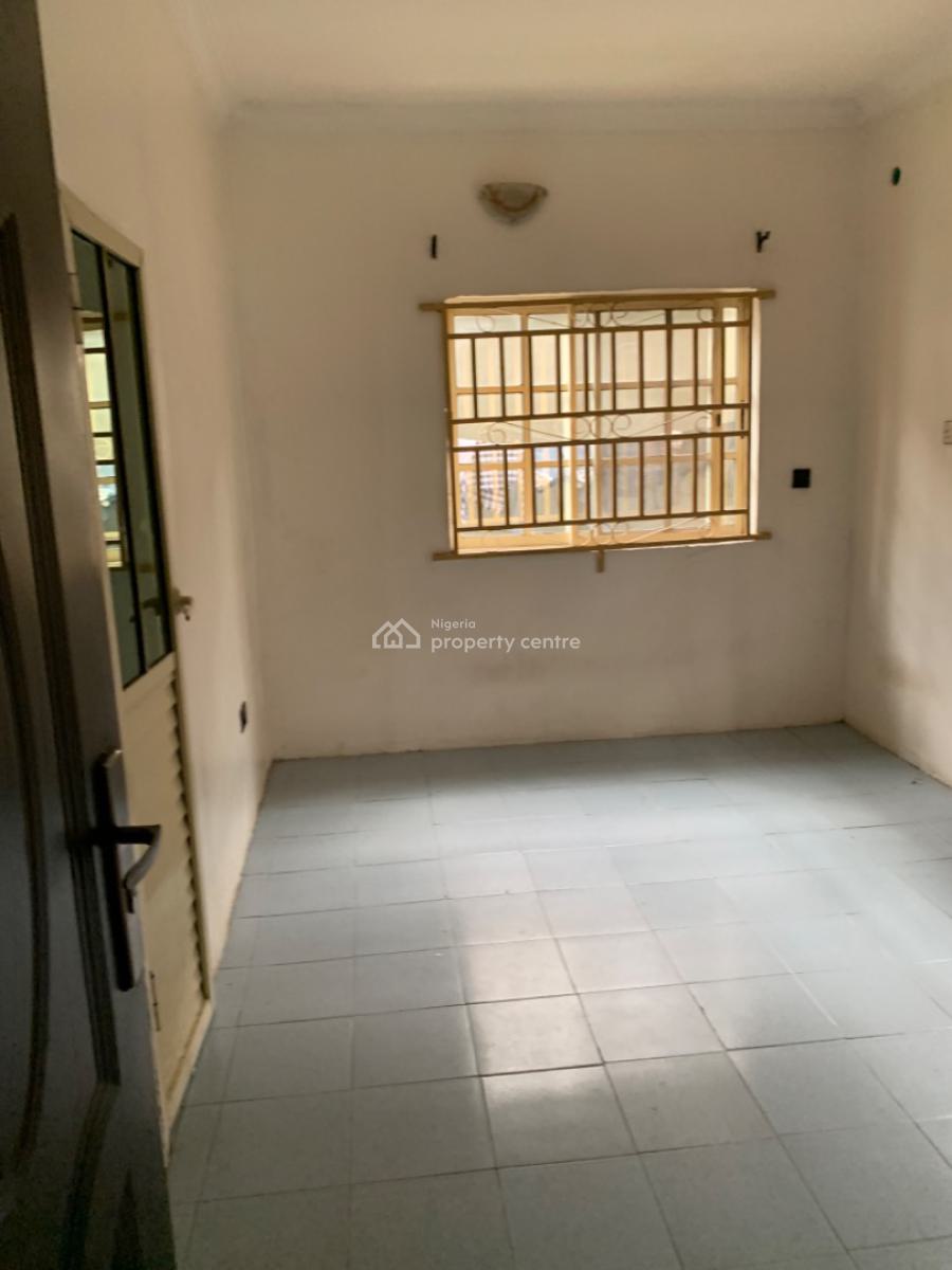 Luxury 3 Bedroom Flat, Gra Phase 1, Magodo, Lagos, Flat / Apartment for Rent