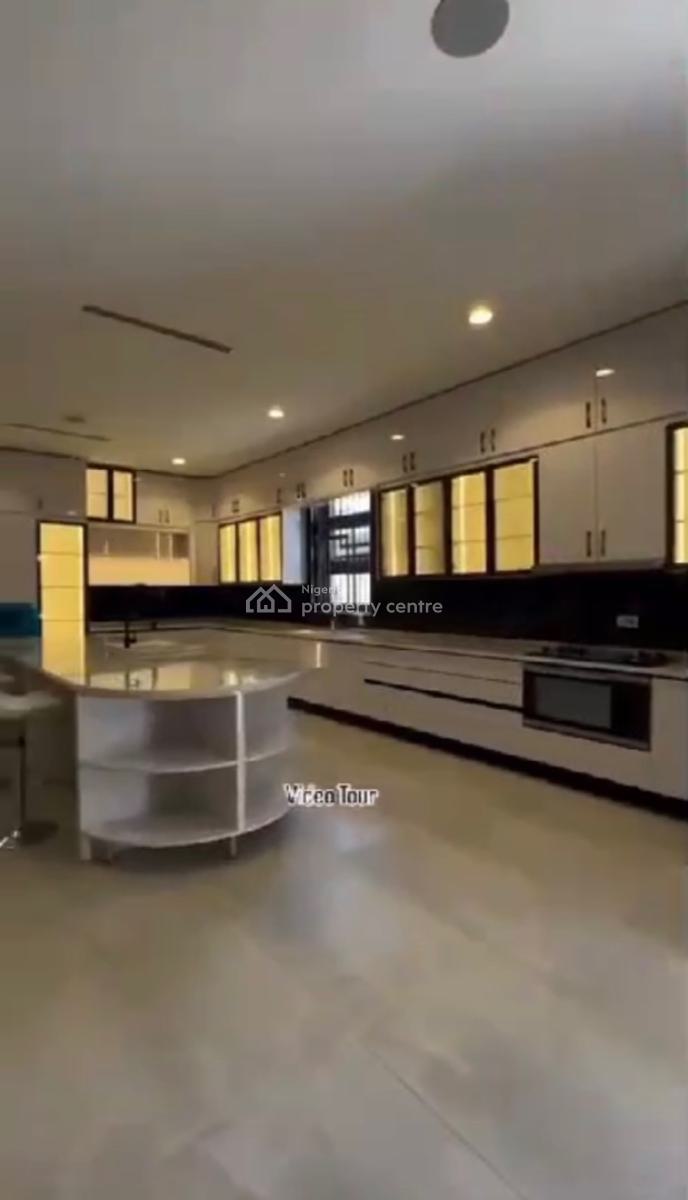 a Standard, Executive 7 Bedroom Mansion, Maitama District, Abuja, House for Sale