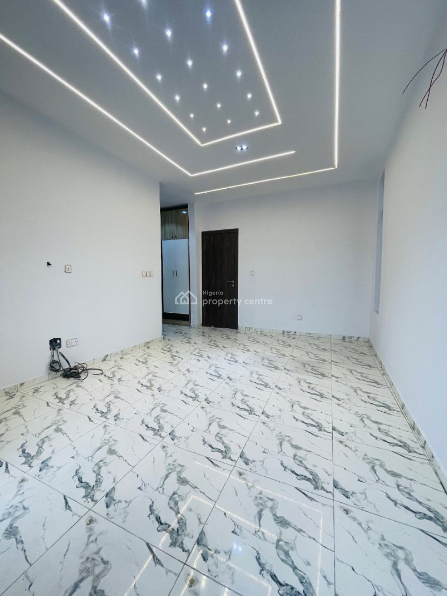 Exquisitely Carved 4 Bedroom Semi-detached Home with Bq, Ikota, Lekki, Lagos, Semi-detached Duplex for Sale