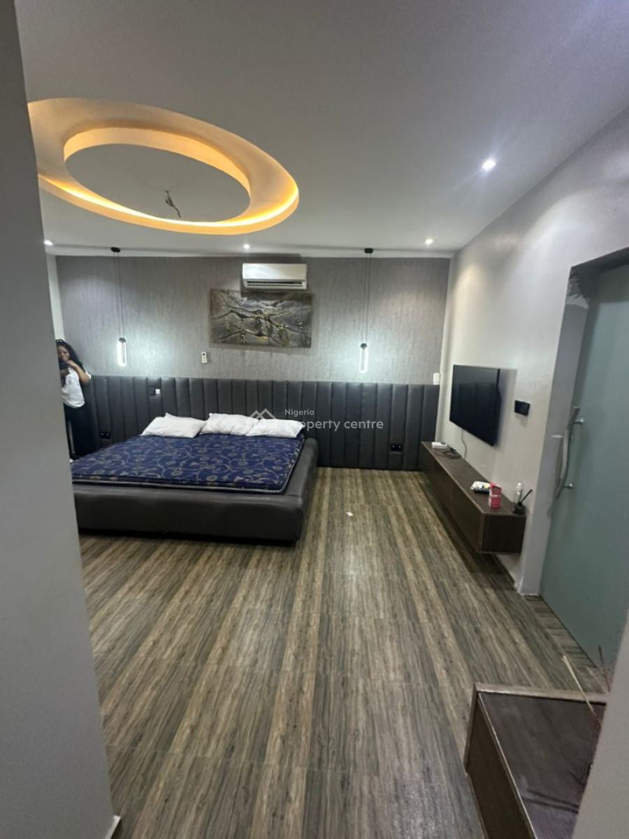 3 Bedrooms Apartment with a Room Bq, Ikate, Lekki, Lagos, Flat / Apartment for Rent