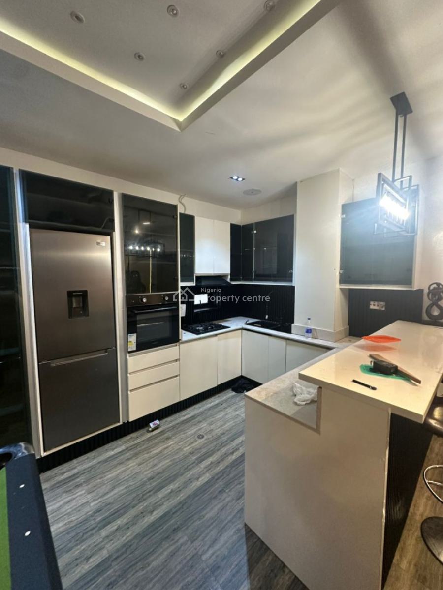 3 Bedrooms Apartment with a Room Bq, Ikate, Lekki, Lagos, Flat / Apartment for Rent