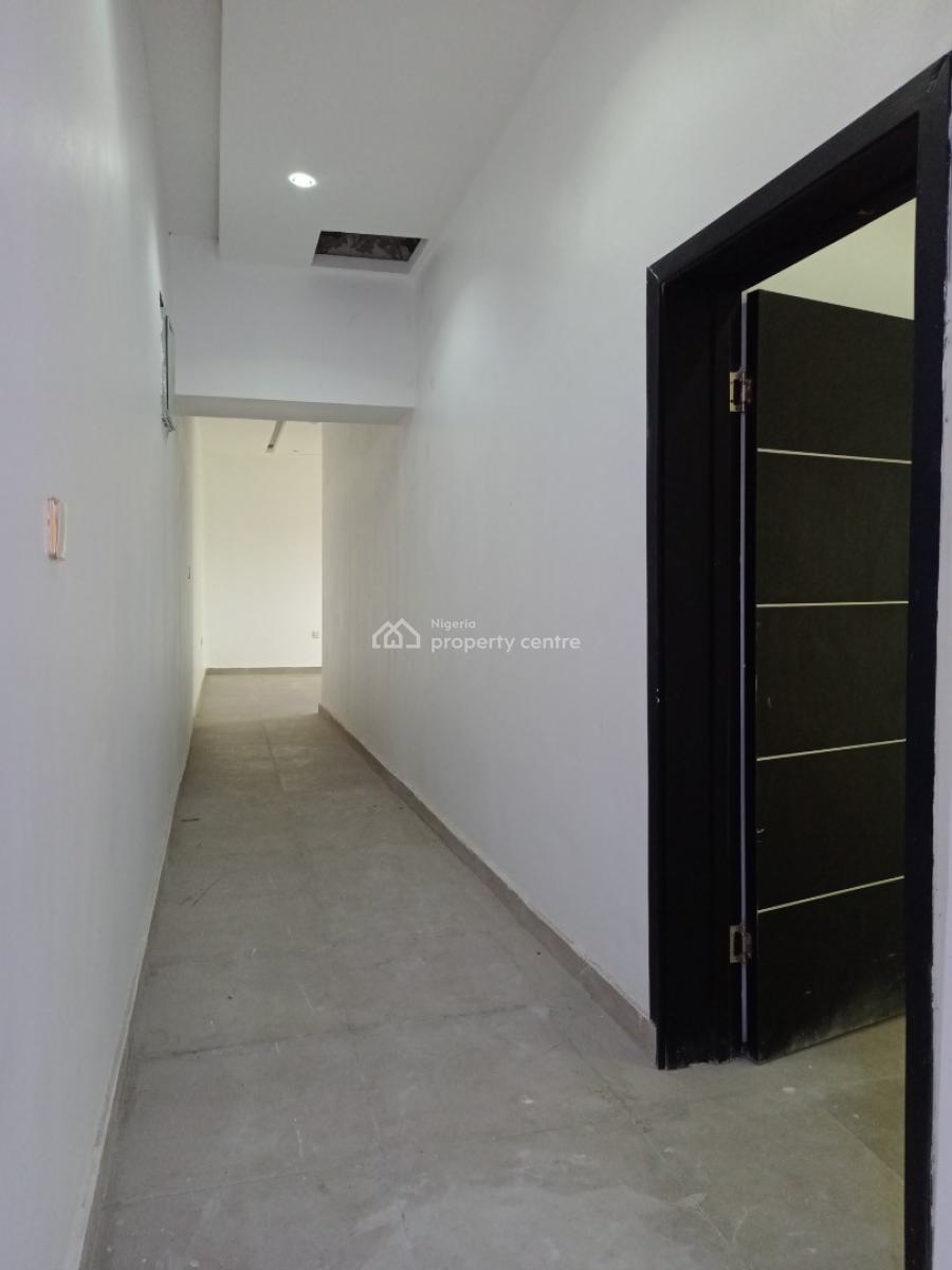 Luxury Built 3 Bedroom Apartment, Off Abraham Adesanya Road, Ajah, Lagos, Flat / Apartment for Sale