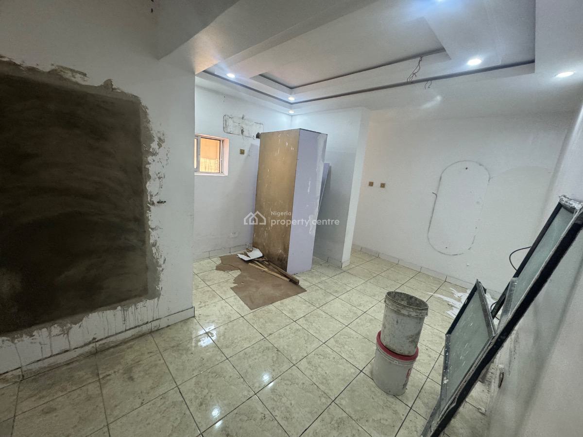 Must Go Today: a Very Spacious and Nice 1 Bedrooms Apartment, Off Admiralty Way, Lekki Phase 1, Lekki, Lagos, Mini Flat (room and Parlour) for Rent