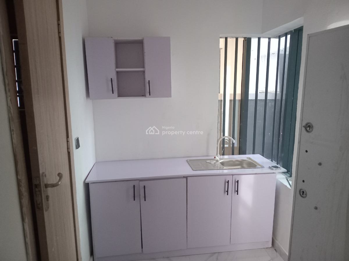 Fully Serviced Standard Studio Apartment in an Estate, Lekki Phase 1, Lekki, Lagos, Self Contain (single Rooms) for Rent