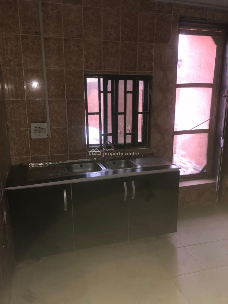 Self Serviced 3 Bedrooms Apartment, Osapa, Lekki, Lagos, Flat / Apartment for Rent