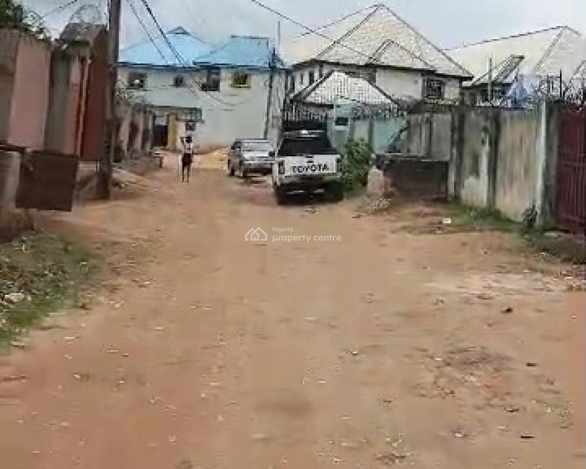 Old Bungalow & Bq 100ft By 100ft Land, Ruben Agho Road, Gapiona Road Gra, Benin, Oredo, Edo, Terraced Bungalow for Sale