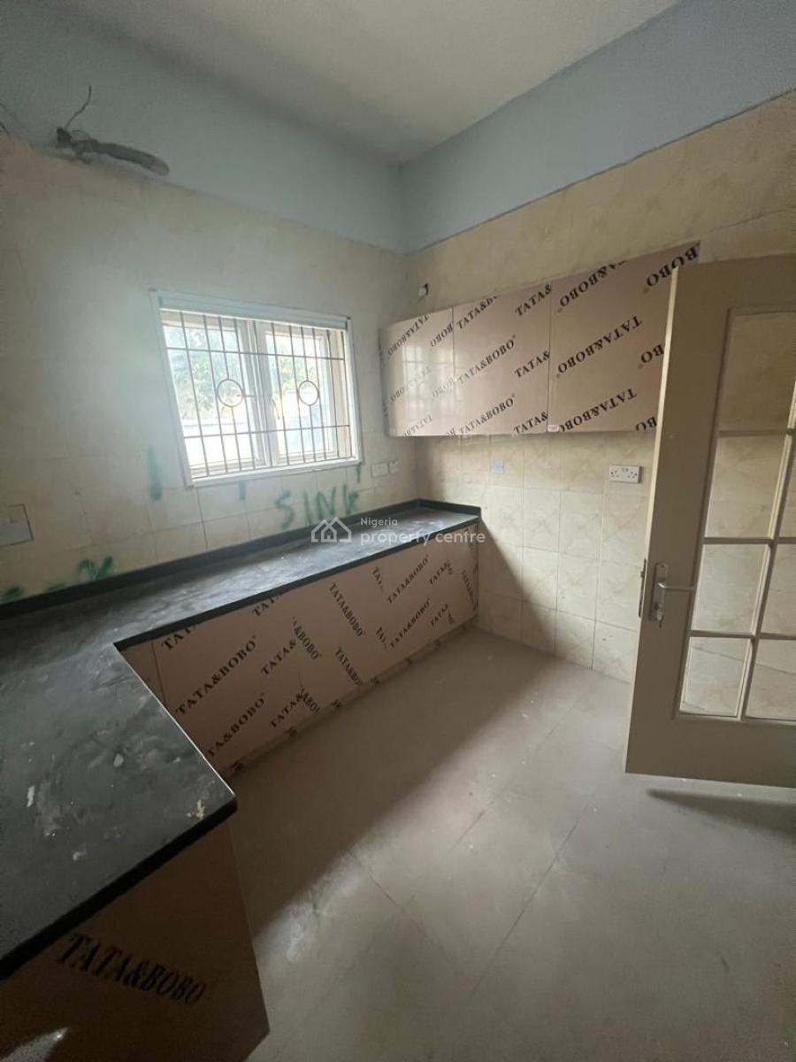 Newly Built 2 Bedrooms Flat, Anthony, Maryland, Lagos, Flat / Apartment for Rent
