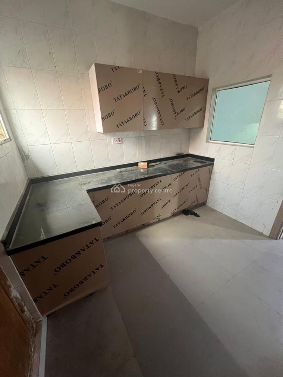Newly Built 2 Bedrooms Flat, Anthony, Maryland, Lagos, Flat / Apartment for Rent